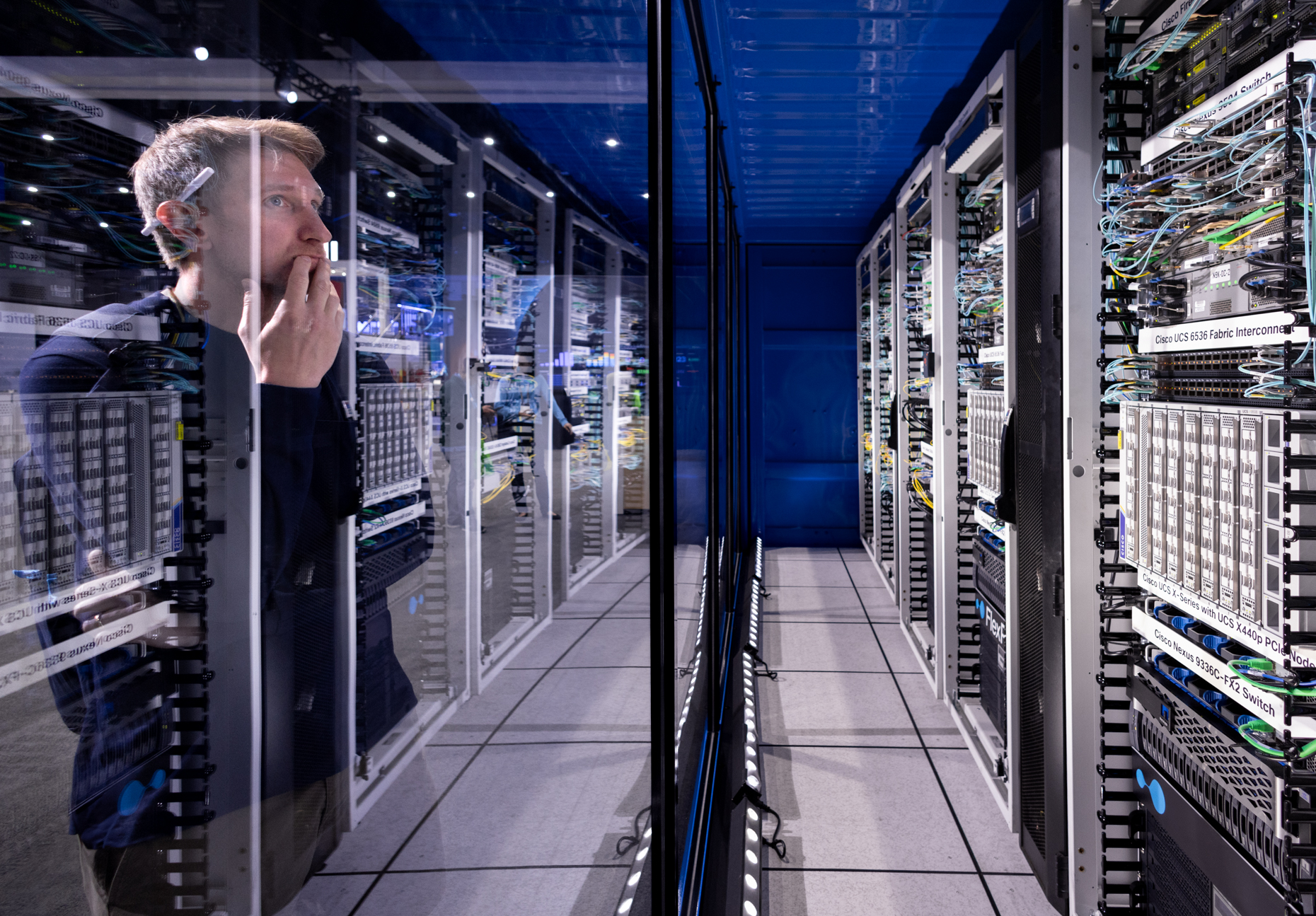 12-kelsey-floyd-cisco-data-center-photography-technology-installation