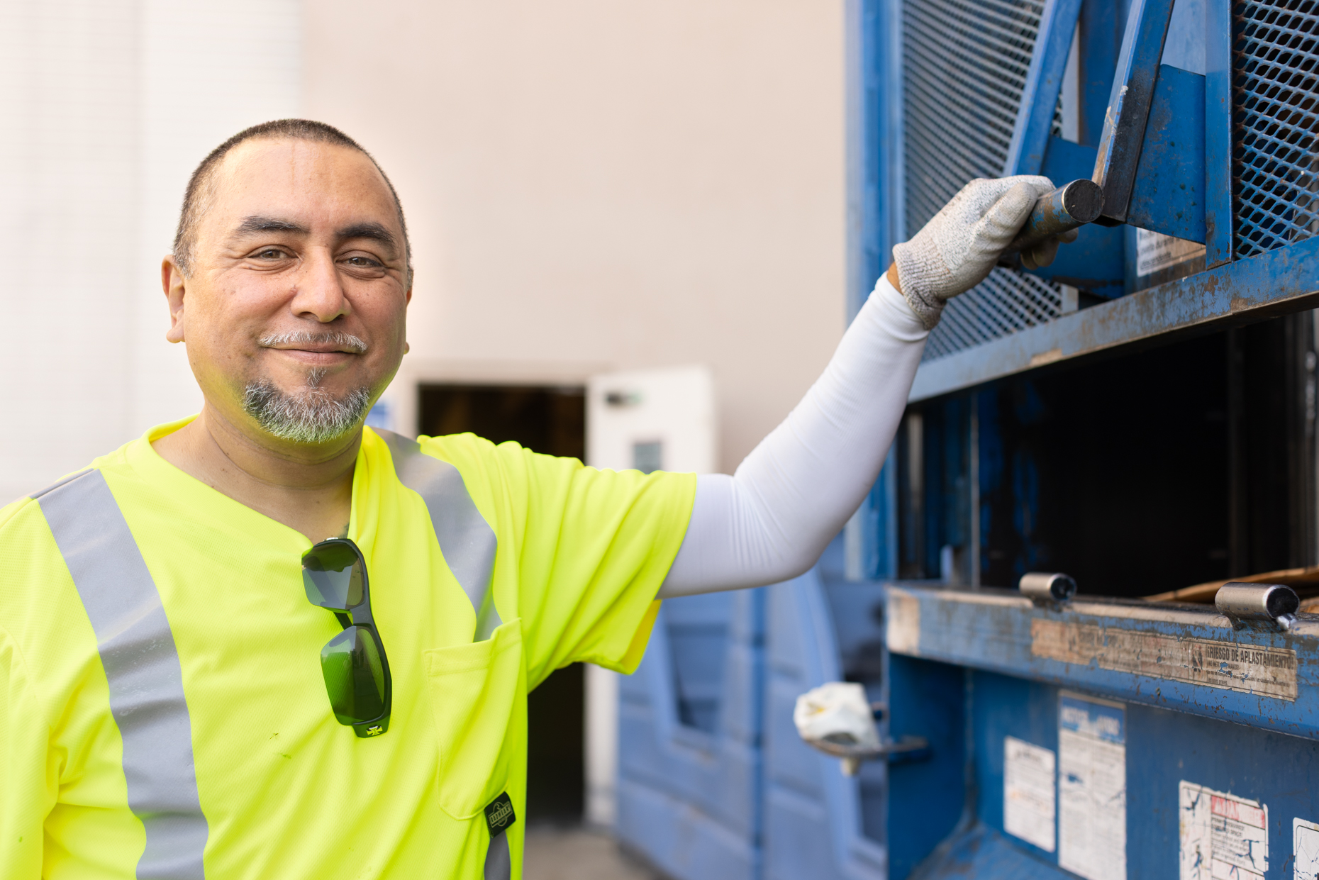 18-kelsey-floyd-industrial-recycling-worker-commercial-photography-las-vegas.jpg