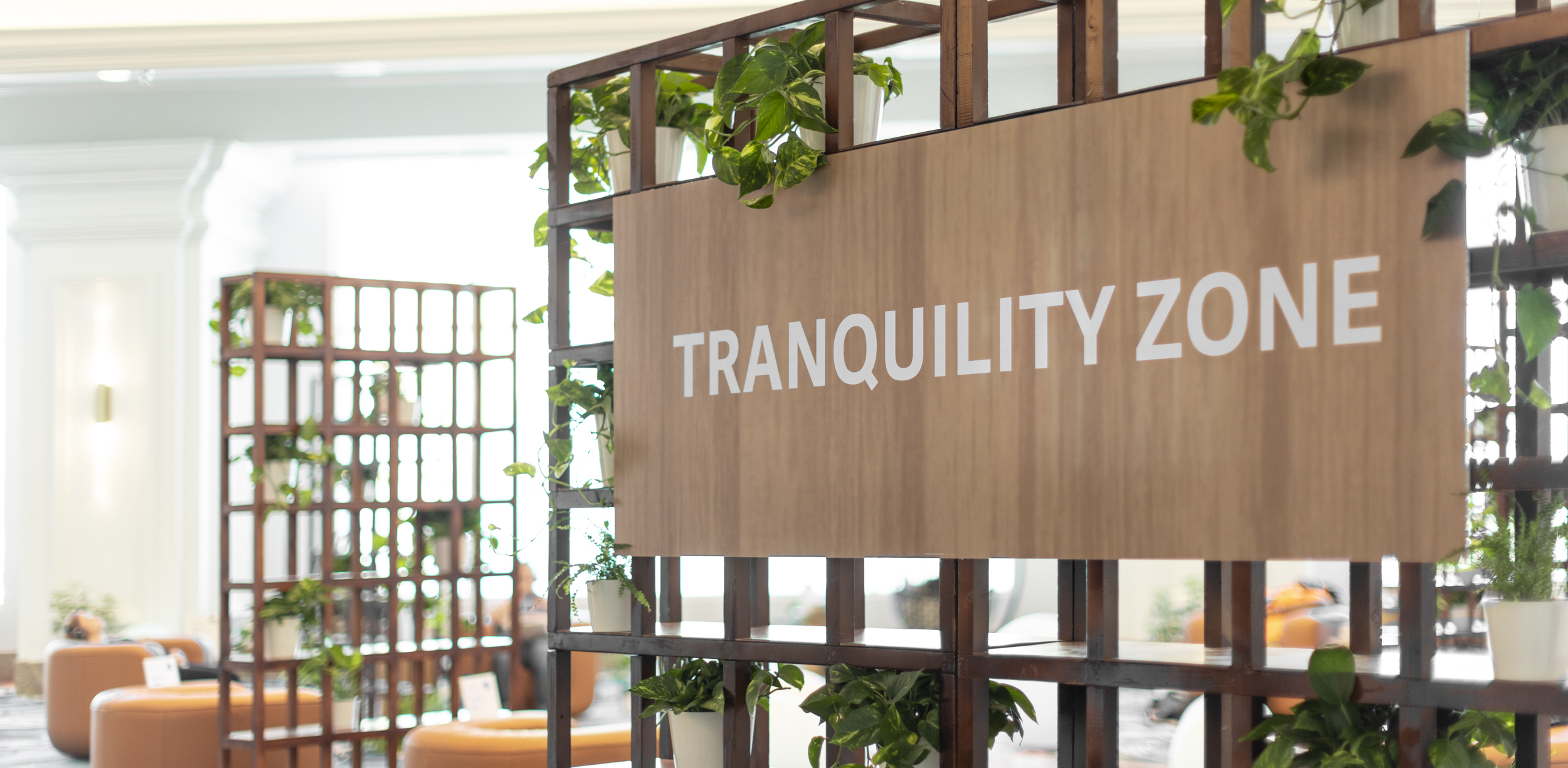 22-kelsey-floyd-las-vegas-wellness-tranquility-zone-event-lounge-photography