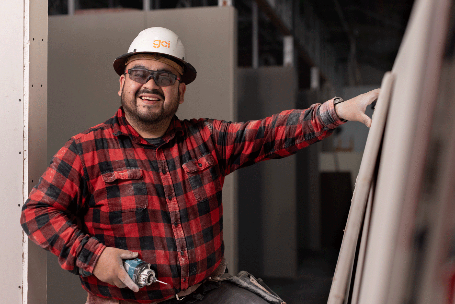 26-kelsey-floyd-gci-general-contractors-jobsite-lifestyle-portrait-photography