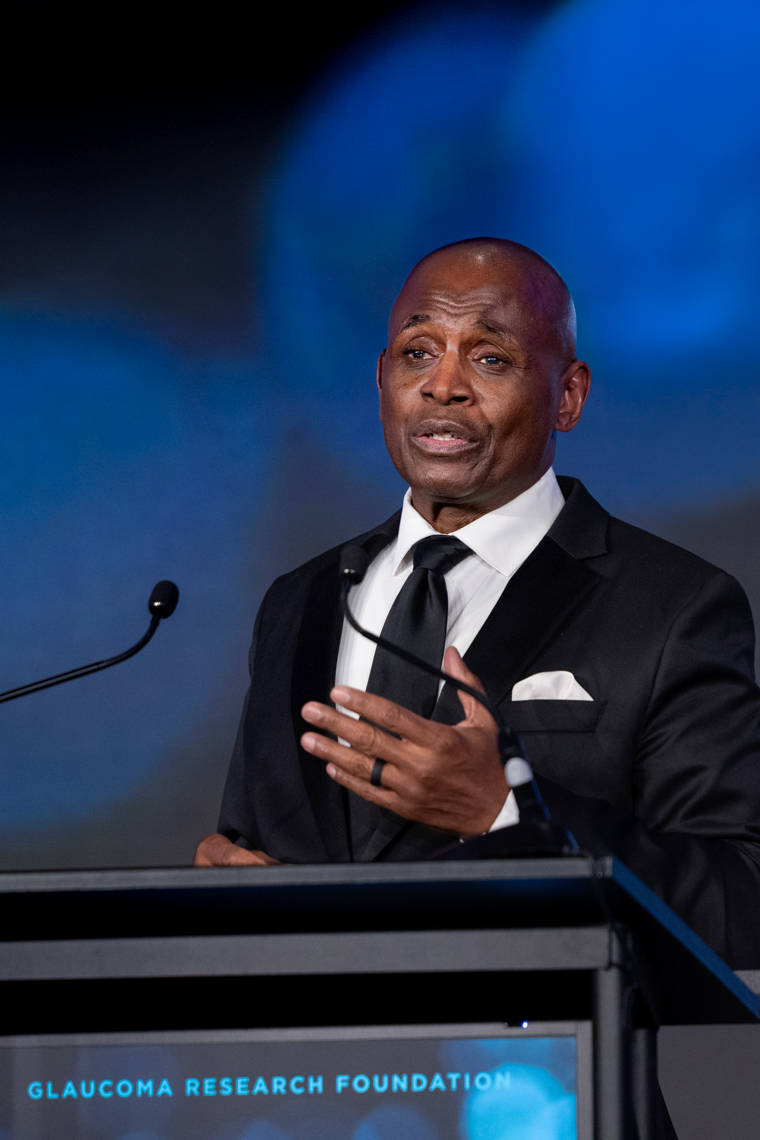 43-kelsey-floyd-gala-photographer-keynote-speaker-ballroom-westin-stfrancis