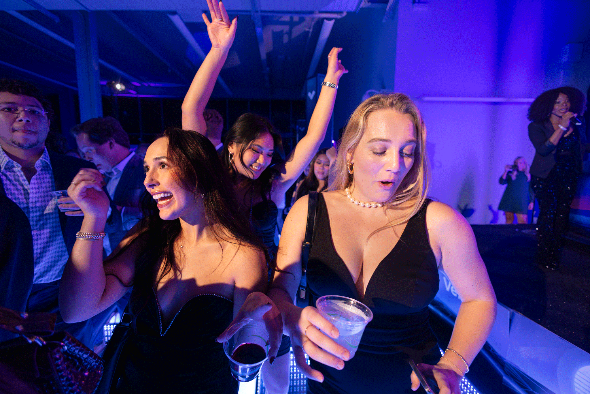 63-kelsey-floyd-san-francisco-flower-conservatory-event-photographer-dancing-venue