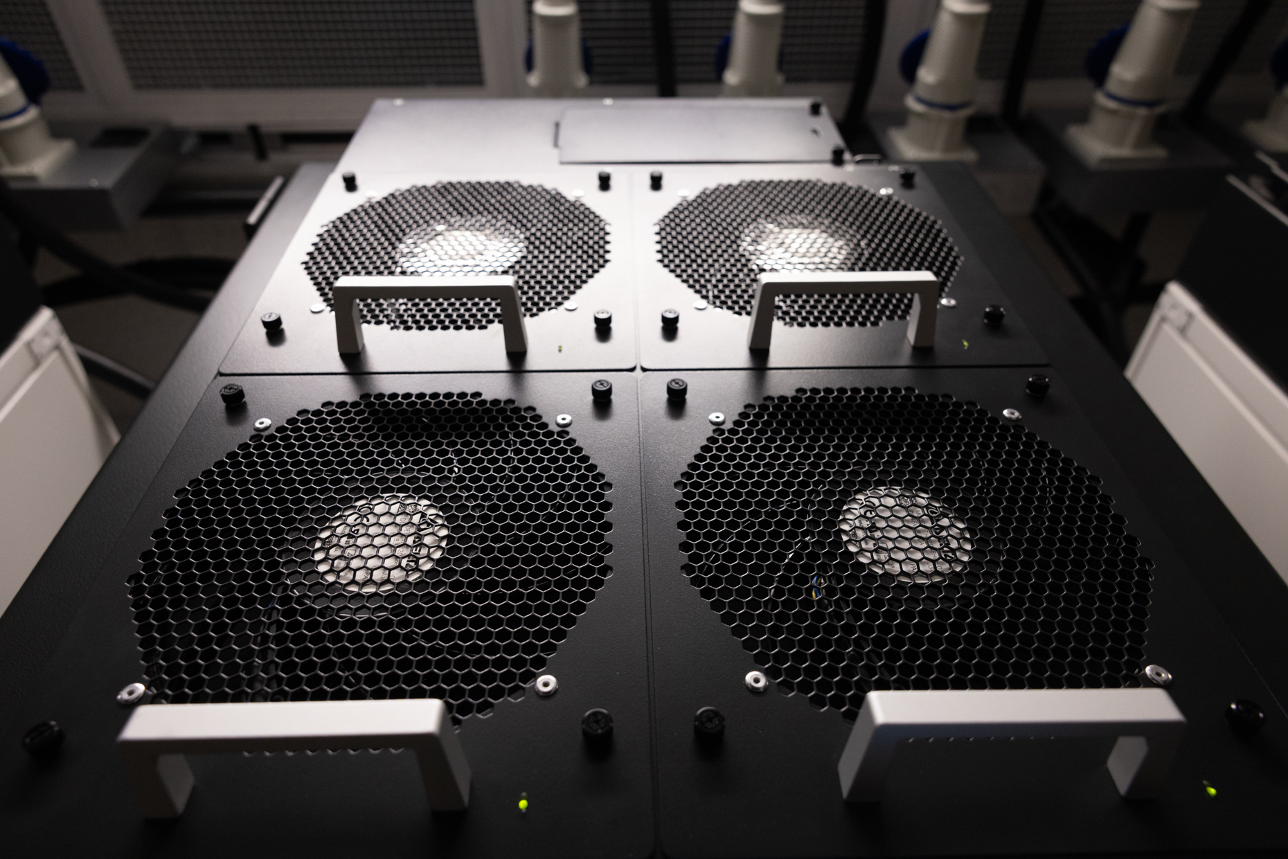 71-kelsey-floyd-bay-area-industrial-photographer-cisco-fan-cooling-equipment