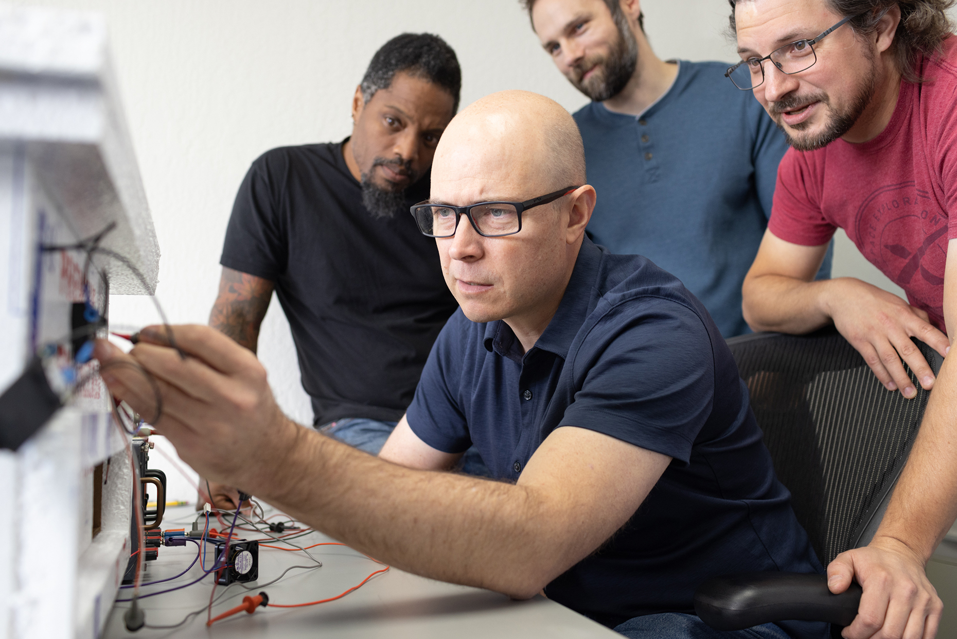 74-kelsey-floyd-bay-area-tech-photography-microelectronics-soldering