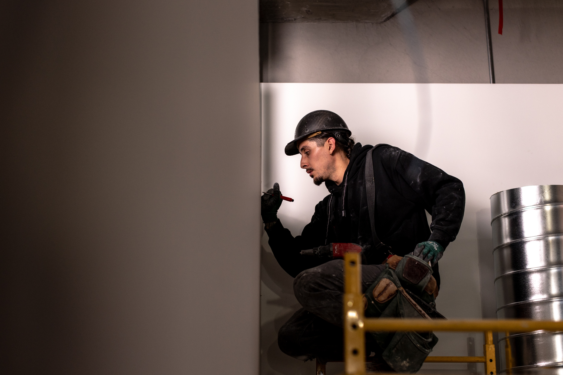 74-kelsey-floyd-gci-general-contractors-photographer-wall-marking-worker