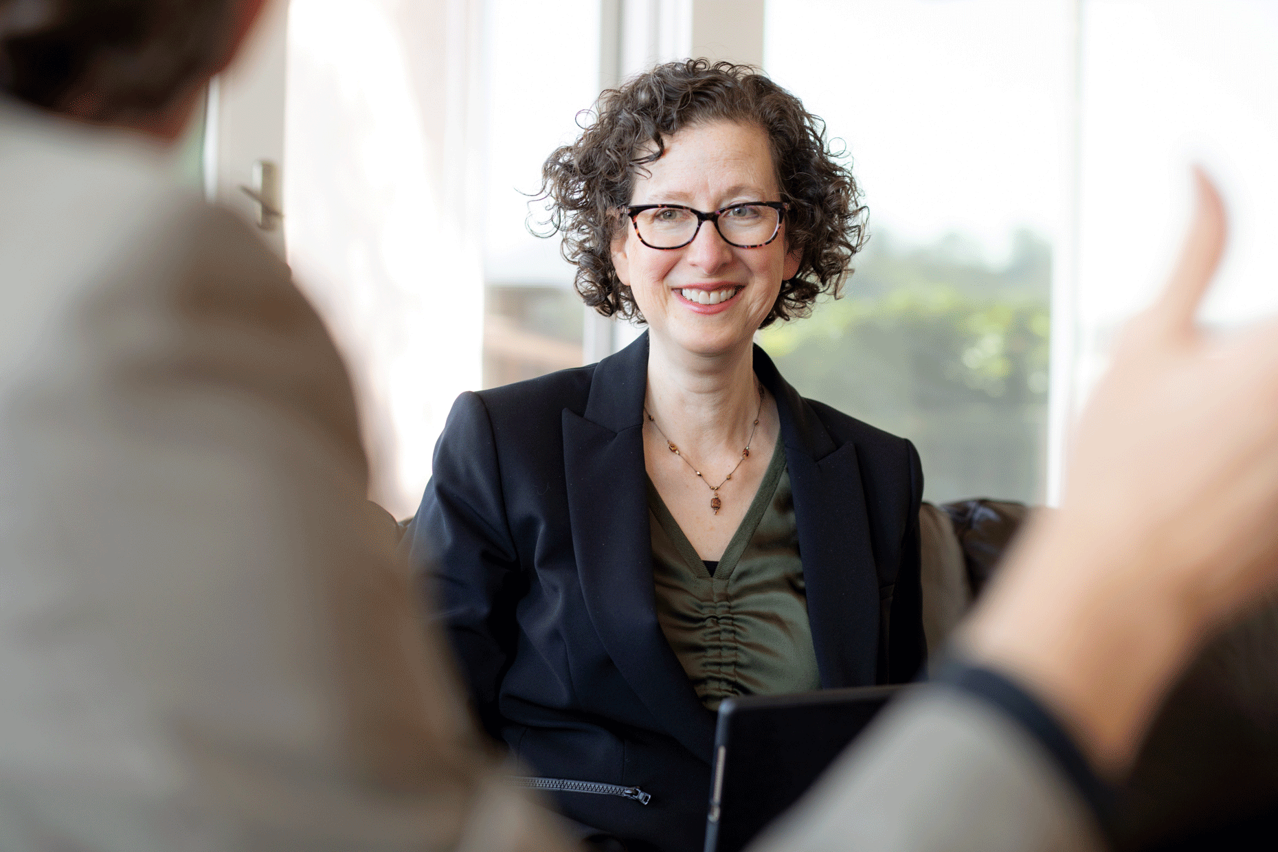 75-kelsey-floyd-bay-area-fintech-corporate-meeting-discussion-photographer