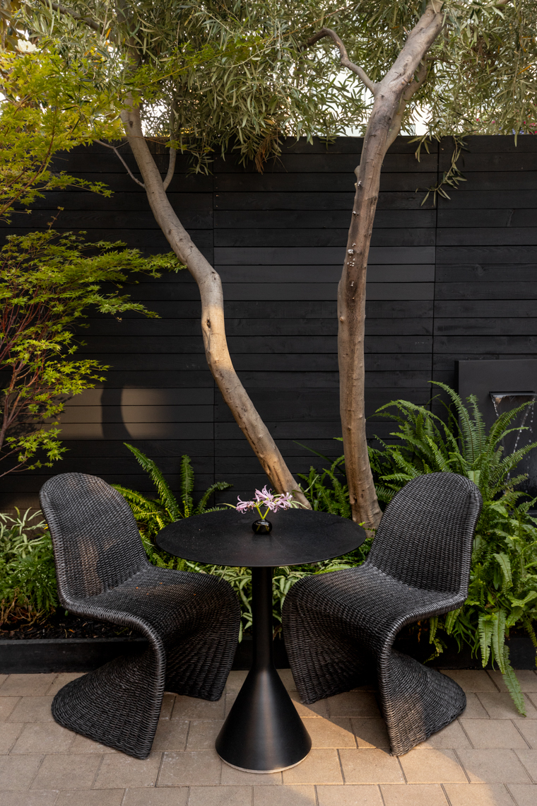 94-kelsey-floyd-bay-area-commercial-interior-design-outdoor-seating-photography
